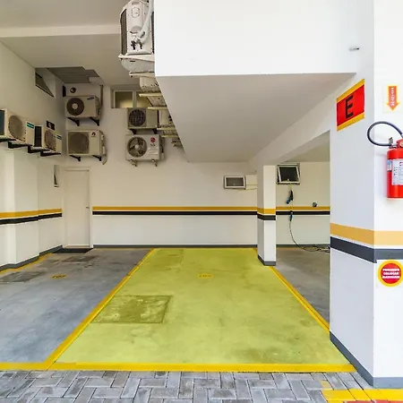 Boulevard - Apartamento em Condominio com Piscina-3